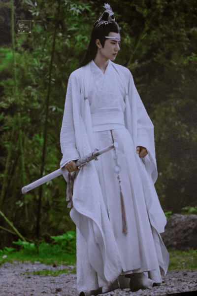 魏婴哭着蓝湛停下来,深度行业报告，洞察趋势，把握先机！